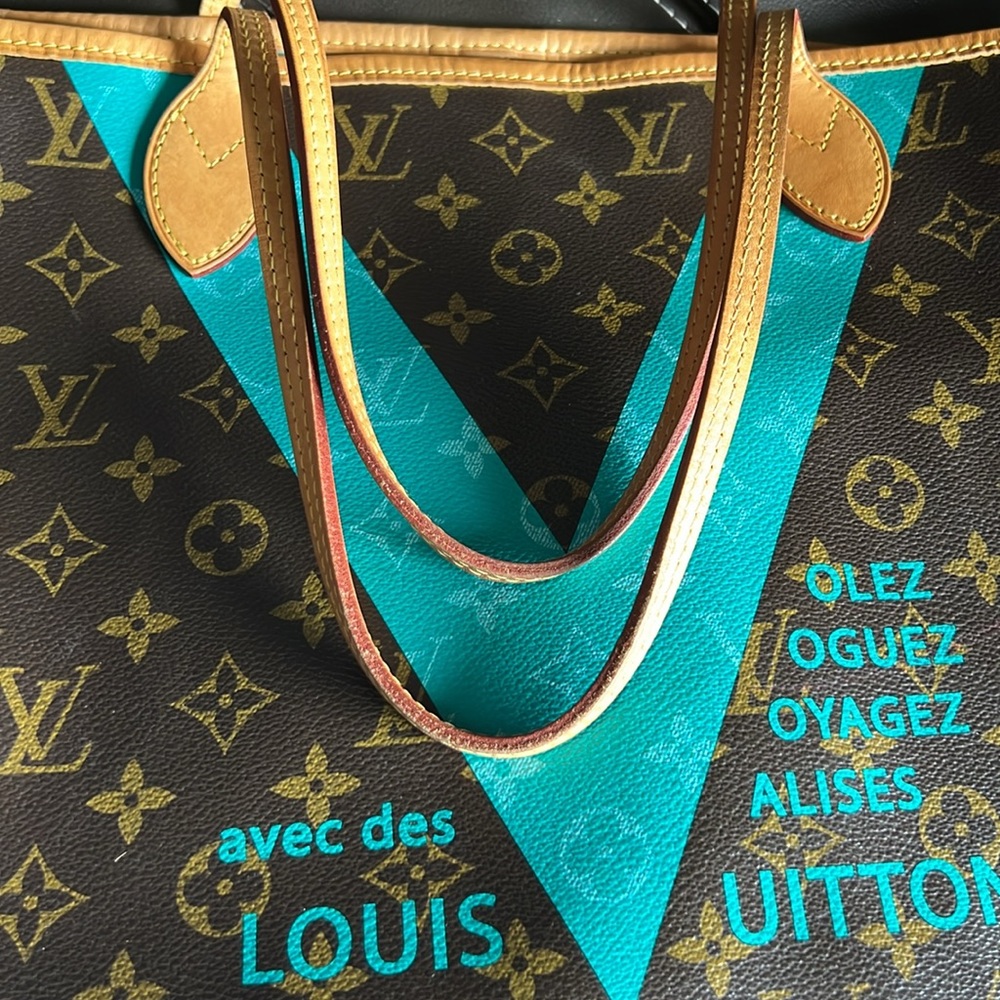 💎 RARE 💎 LOUIS VUITTON MM TURQUOISE WITH POUCH - Picture 5 of 16